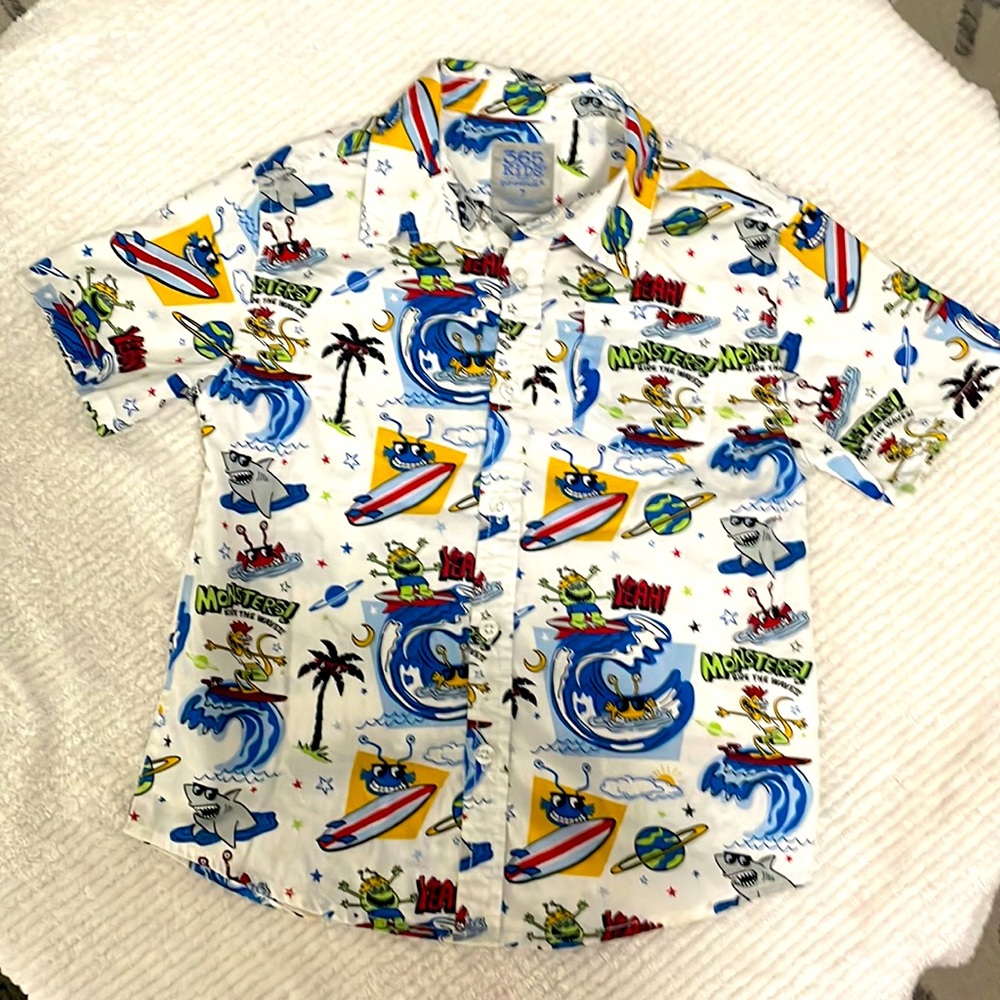 🌼3 for $10🌼 Boy button down shirt